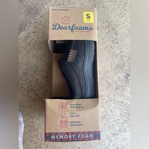 NWT Dearfoam Men’s Slippers